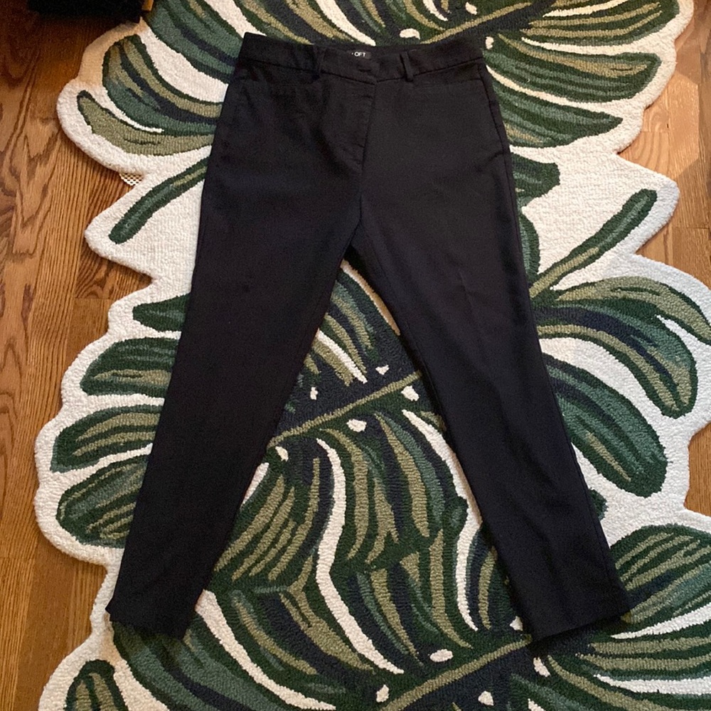 Black Pants - size 10 - skinny fit - loft